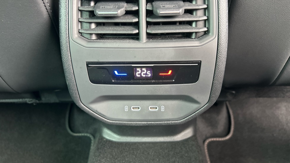 CUPRA Leon 1.5 eTSI 150 V2 5dr DSG Petrol Estate - Image 29