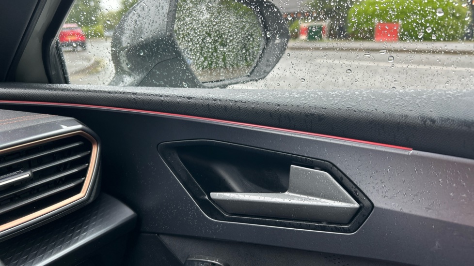 CUPRA Leon 1.5 eTSI 150 V2 5dr DSG Petrol Estate - Image 32