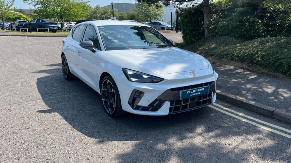 CUPRA Leon 1.5 eTSI 150 V2 5dr DSG Petrol Hatchback - Image 33