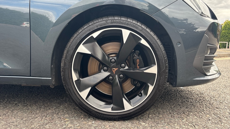 CUPRA Leon 2.0 TSI VZ1 5dr DSG Petrol Hatchback - Image 5