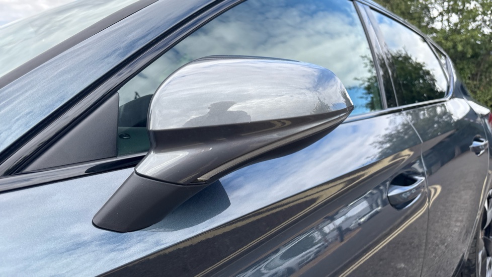 CUPRA Leon 2.0 TSI VZ1 5dr DSG Petrol Hatchback - Image 36