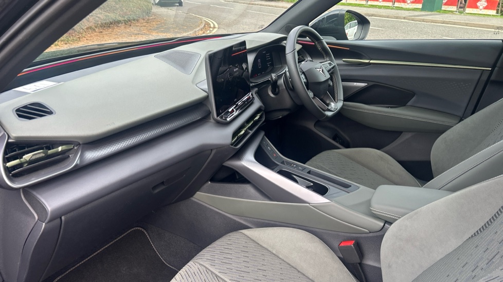 CUPRA Terramar 1.5 eHybrid 204 Tribe Edition 5dr DSG Hatchback - Image 2