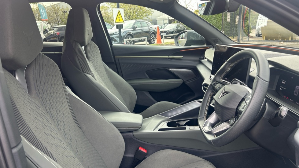 CUPRA Terramar 1.5 eHybrid 204 Tribe Edition 5dr DSG Hatchback - Image 15