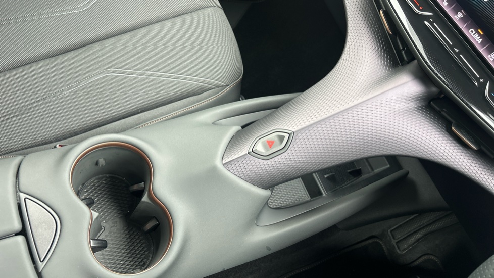 CUPRA Tavascan 210kW V1 77kWh 5dr Auto Electric Estate - Image 14