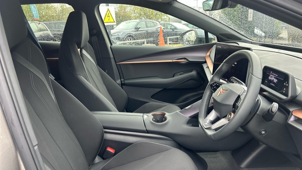 CUPRA Tavascan 210kW V1 77kWh 5dr Auto Electric Estate - Image 15