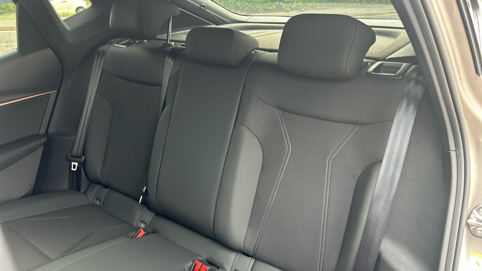 CUPRA Tavascan 210kW V1 77kWh 5dr Auto Electric Estate - Image 16