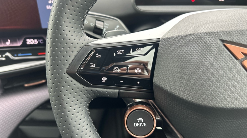 CUPRA Tavascan 210kW V1 77kWh 5dr Auto Electric Estate - Image 17