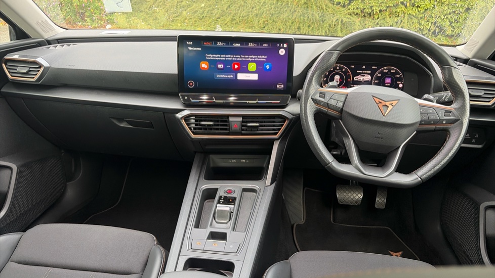 CUPRA Leon 1.5 eTSI V1 Design Edition 5dr DSG Petrol Hatchback - Image 9