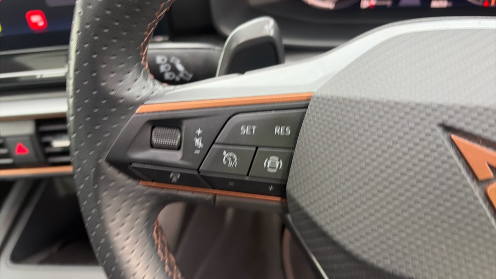 CUPRA Leon 1.5 eTSI V1 Design Edition 5dr DSG Petrol Hatchback - Image 17
