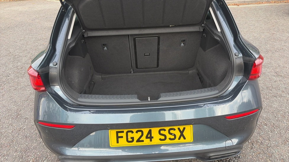 CUPRA Leon 1.5 eTSI V1 Design Edition 5dr DSG Petrol Hatchback - Image 20