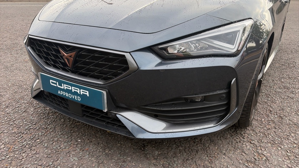 CUPRA Leon 1.5 eTSI V1 Design Edition 5dr DSG Petrol Hatchback - Image 39