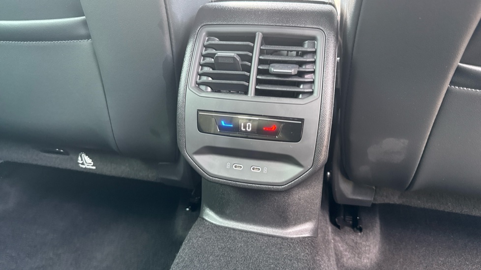 CUPRA Leon 1.5 TSI 150 V1 5dr Petrol Hatchback - Image 22