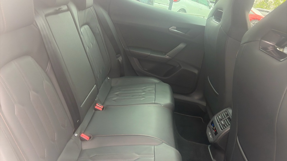 CUPRA Formentor 1.4 eHybrid 204 V2 5dr DSG Estate - Image 16