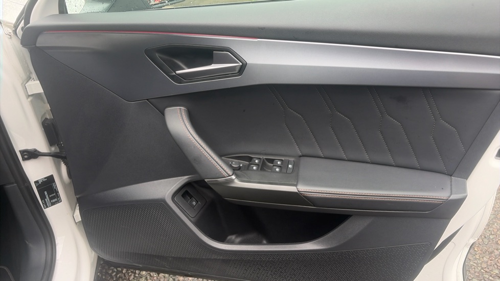 CUPRA Formentor 1.4 eHybrid 204 V2 5dr DSG Estate - Image 19