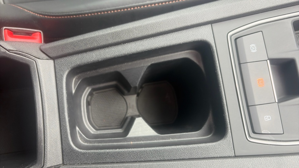 CUPRA Formentor 1.4 eHybrid 204 V2 5dr DSG Estate - Image 30