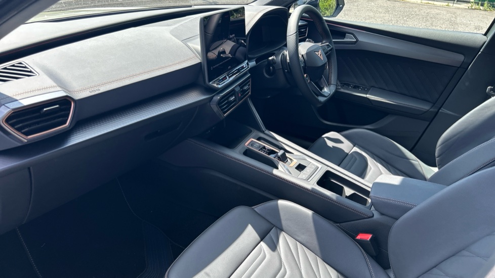 CUPRA Leon 2.0 TSI 300 VZ2 5dr DSG Petrol Hatchback - Image 2