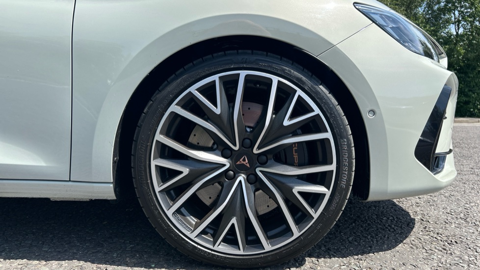 CUPRA Leon 2.0 TSI 300 VZ2 5dr DSG Petrol Hatchback - Image 5