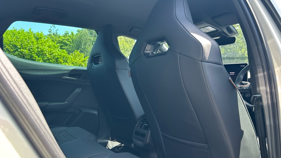 CUPRA Leon 2.0 TSI 300 VZ2 5dr DSG Petrol Hatchback - Image 35