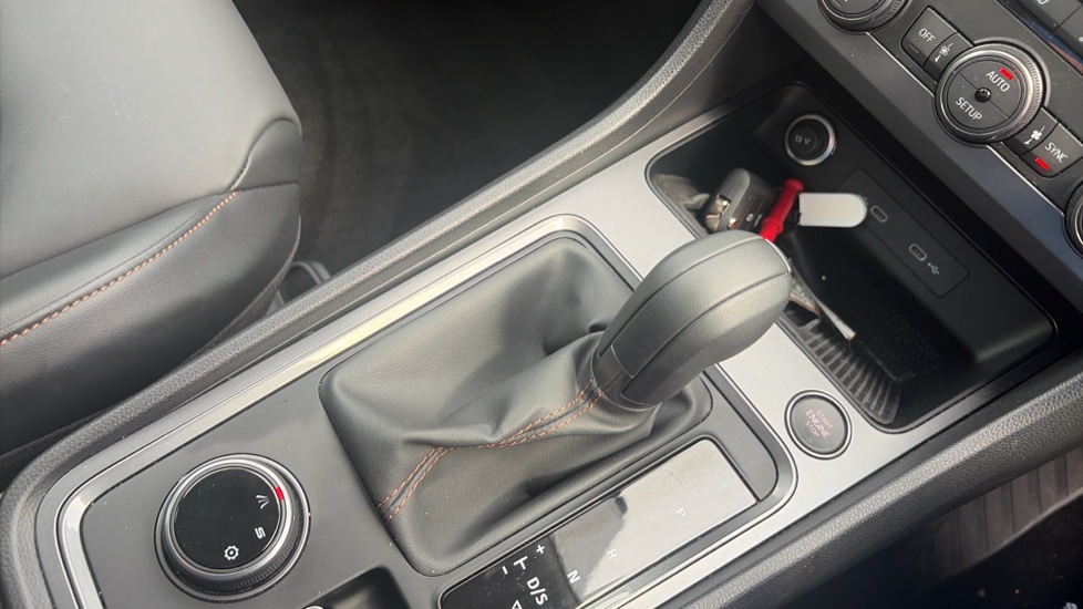 CUPRA Ateca 1.5 EcoTSI V2 5dr DSG Petrol Estate - Image 14