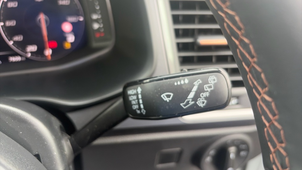 CUPRA Ateca 1.5 EcoTSI V2 5dr DSG Petrol Estate - Image 32