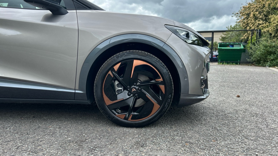 CUPRA Tavascan 210kW V2 77kWh 5dr Auto Electric Estate - Image 5
