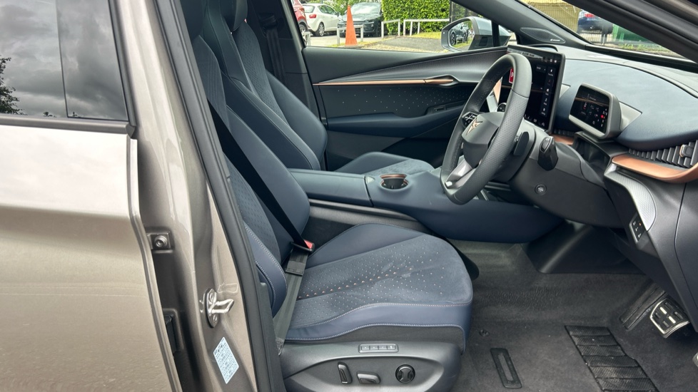 CUPRA Tavascan 210kW V2 77kWh 5dr Auto Electric Estate - Image 15