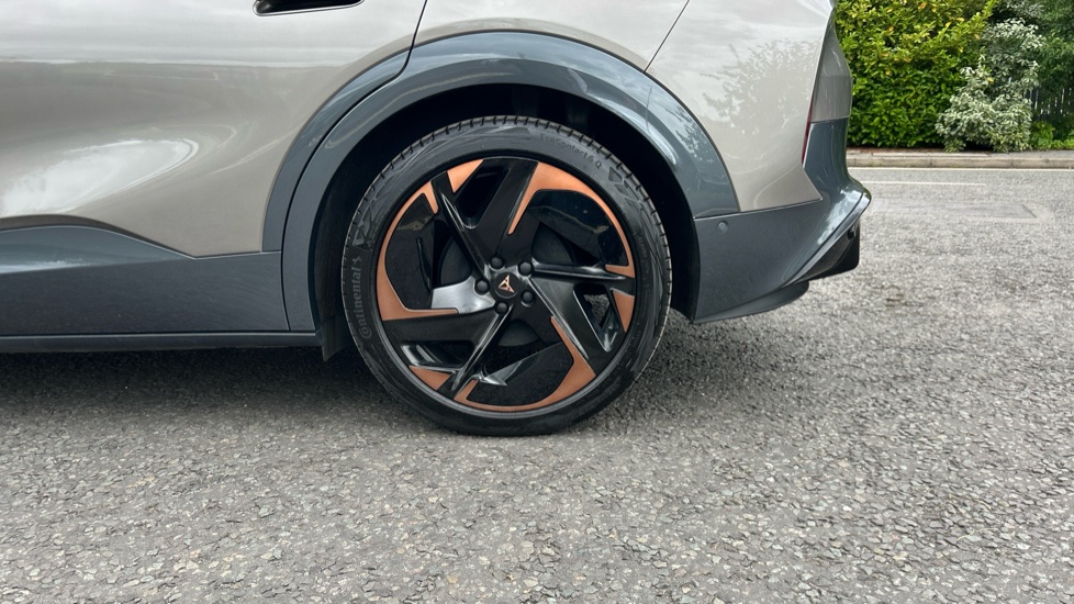 CUPRA Tavascan 210kW V2 77kWh 5dr Auto Electric Estate - Image 23