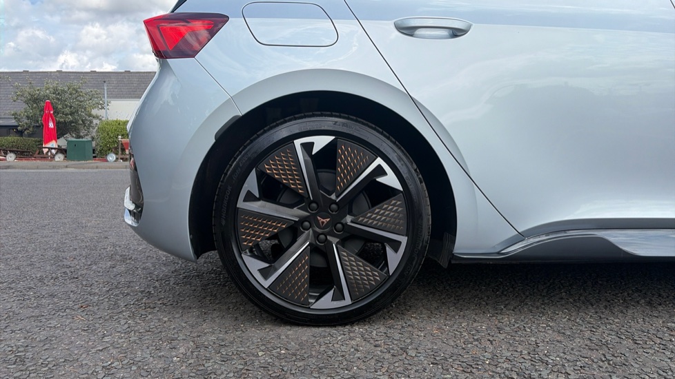 CUPRA Born 170kW e-Boost V3 59kWh 5dr Auto Electric Hatchback - Image 5