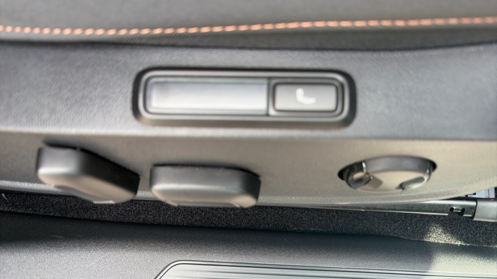 CUPRA Born 170kW e-Boost V3 59kWh 5dr Auto Electric Hatchback - Image 36