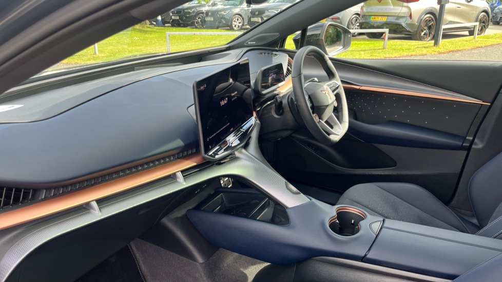 CUPRA Tavascan 210kW V2 77kWh 5dr Auto Electric Estate - Image 2