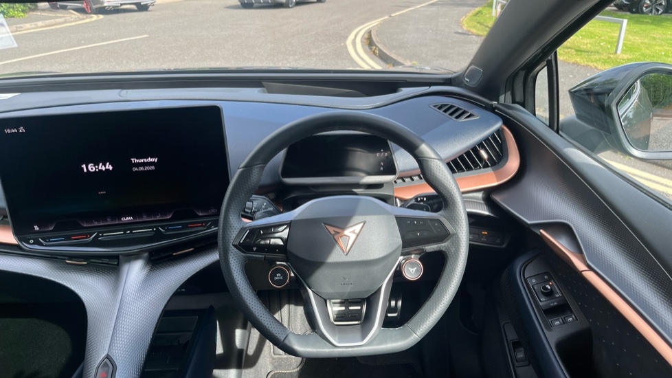 CUPRA Tavascan 210kW V2 77kWh 5dr Auto Electric Estate - Image 10