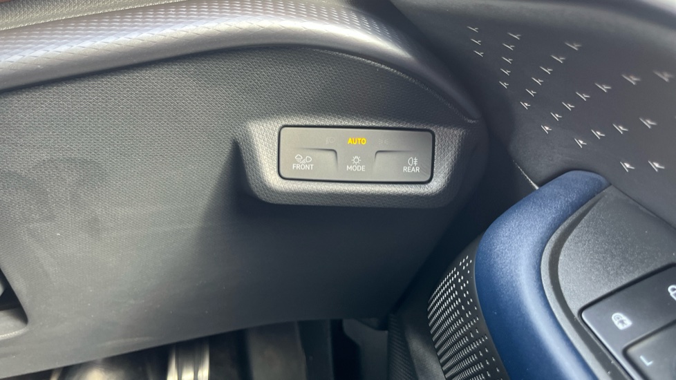CUPRA Tavascan 210kW V2 77kWh 5dr Auto Electric Estate - Image 28