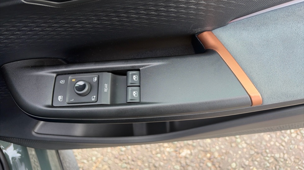 CUPRA Born 240kW e-Boost VZ 79kWh 5dr Auto Electric Hatchback - Image 31