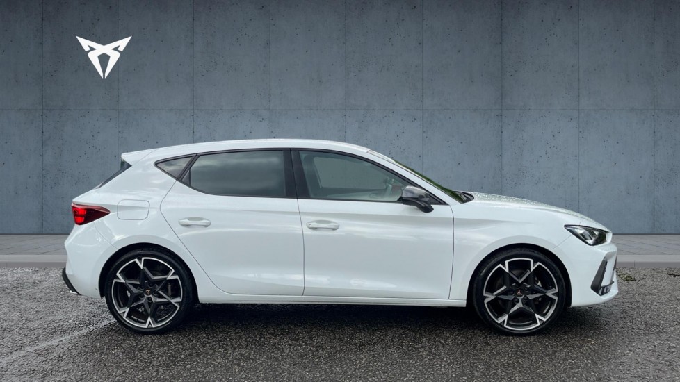 CUPRA Leon 1.5 eTSI 150 V2 5dr DSG Petrol Hatchback - Image 4