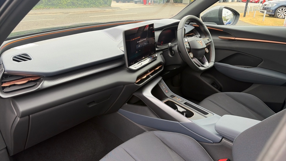 CUPRA Terramar 1.5 eTSI 150 V1 5dr DSG Petrol Hatchback - Image 2