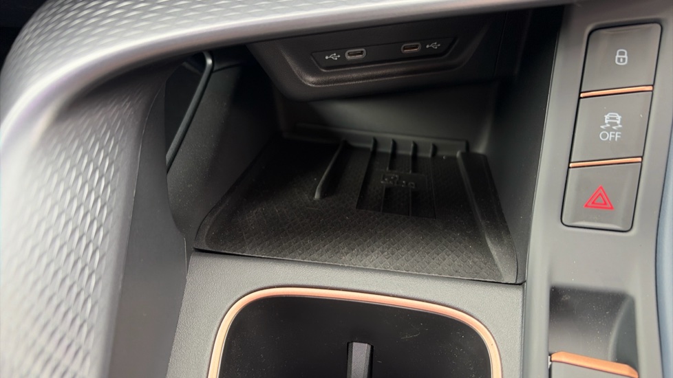 CUPRA Terramar 1.5 eTSI 150 V1 5dr DSG Petrol Hatchback - Image 27