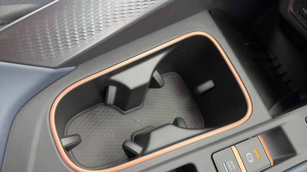 CUPRA Terramar 1.5 eTSI 150 V1 5dr DSG Petrol Hatchback - Image 28
