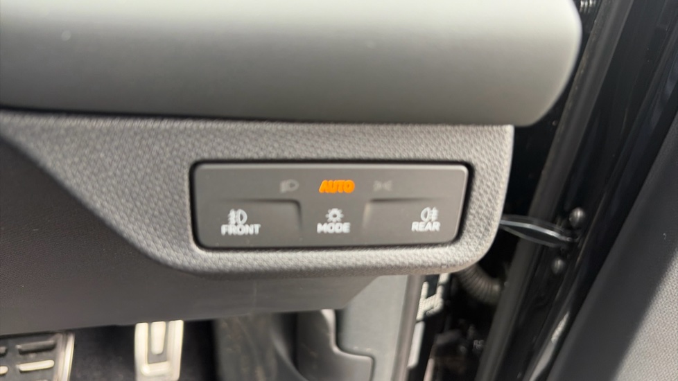CUPRA Terramar 1.5 eTSI 150 V1 5dr DSG Petrol Hatchback - Image 34