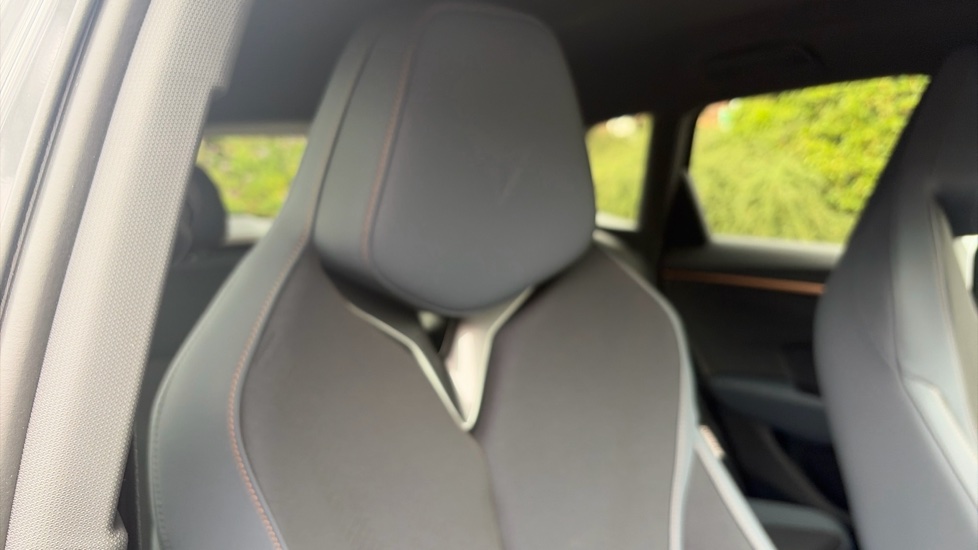 CUPRA Terramar 1.5 eTSI 150 V1 5dr DSG Petrol Hatchback - Image 36