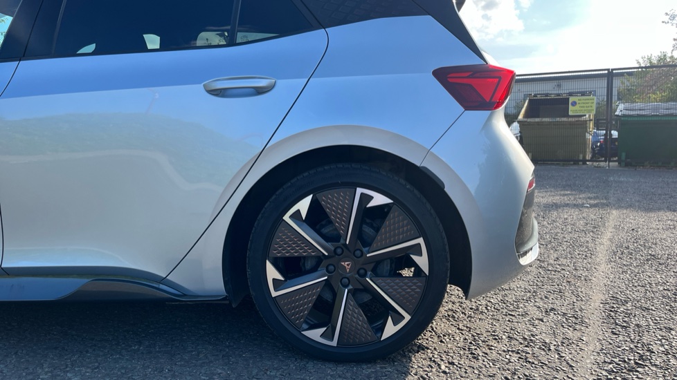 CUPRA Born 170kW e-Boost V3 59kWh 5dr Auto Electric Hatchback - Image 5