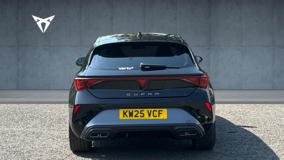 CUPRA Leon 1.5 eTSI 150 V2 5dr DSG Petrol Hatchback - Image 8