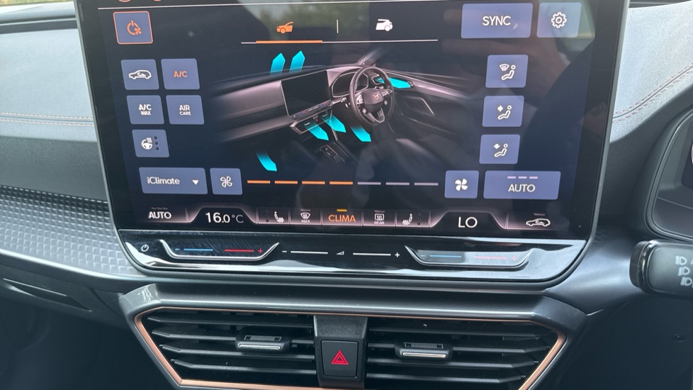 CUPRA Leon 1.5 eTSI 150 V2 5dr DSG Petrol Hatchback - Image 13