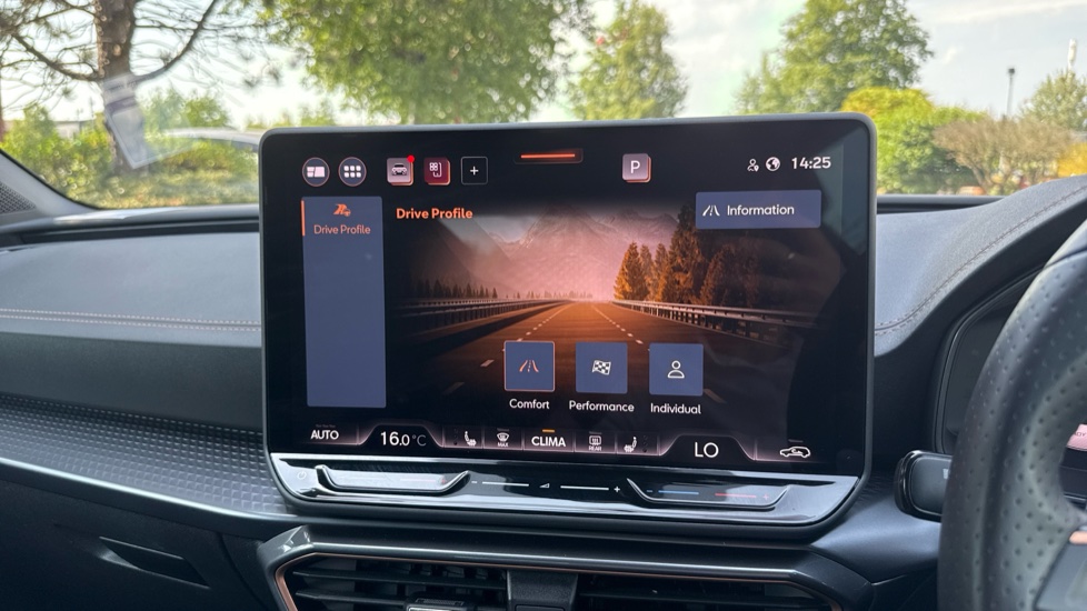 CUPRA Leon 1.5 eTSI 150 V2 5dr DSG Petrol Hatchback - Image 23