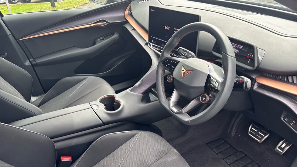 CUPRA Tavascan 210kW V1 77kWh 5dr Auto Electric Estate - Image 6