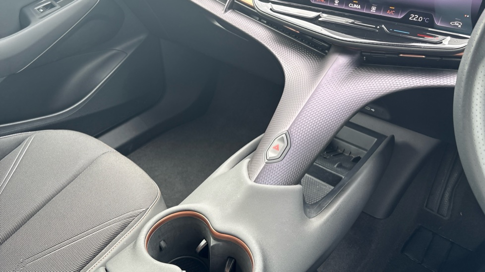 CUPRA Tavascan 210kW V1 77kWh 5dr Auto Electric Estate - Image 14