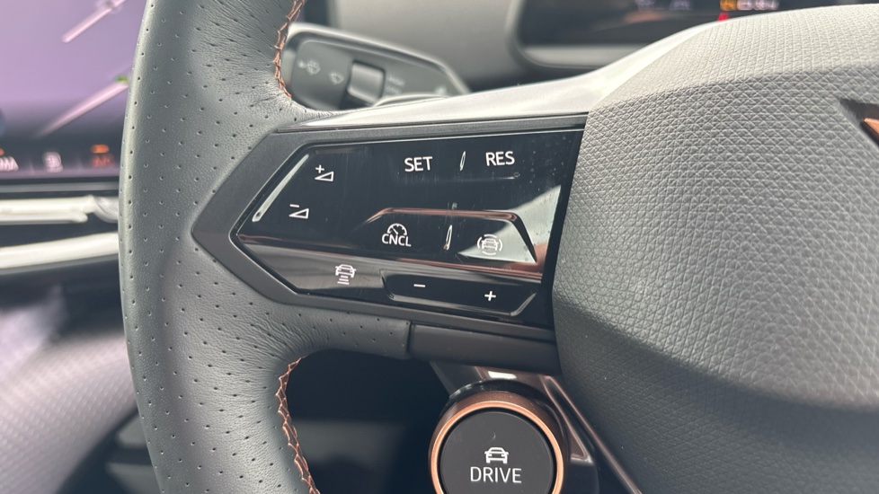 CUPRA Tavascan 210kW V1 77kWh 5dr Auto Electric Estate - Image 17