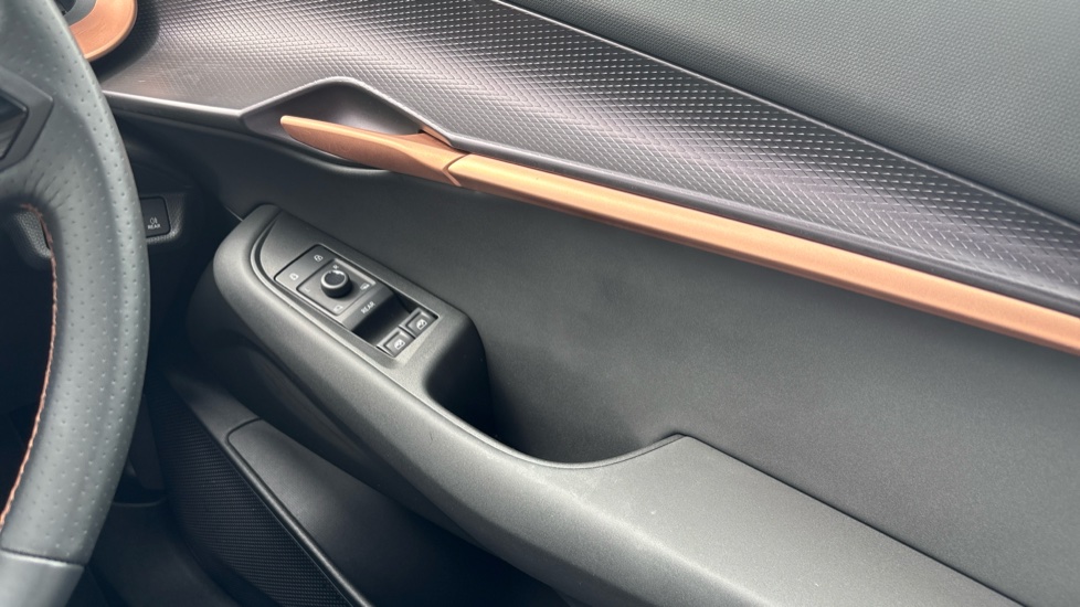 CUPRA Tavascan 210kW V1 77kWh 5dr Auto Electric Estate - Image 19
