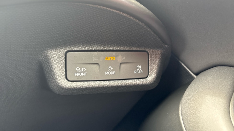 CUPRA Tavascan 210kW V1 77kWh 5dr Auto Electric Estate - Image 28