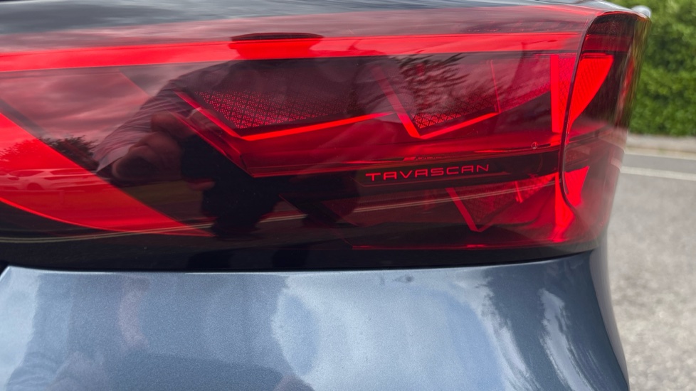 CUPRA Tavascan 210kW V1 77kWh 5dr Auto Electric Estate - Image 38