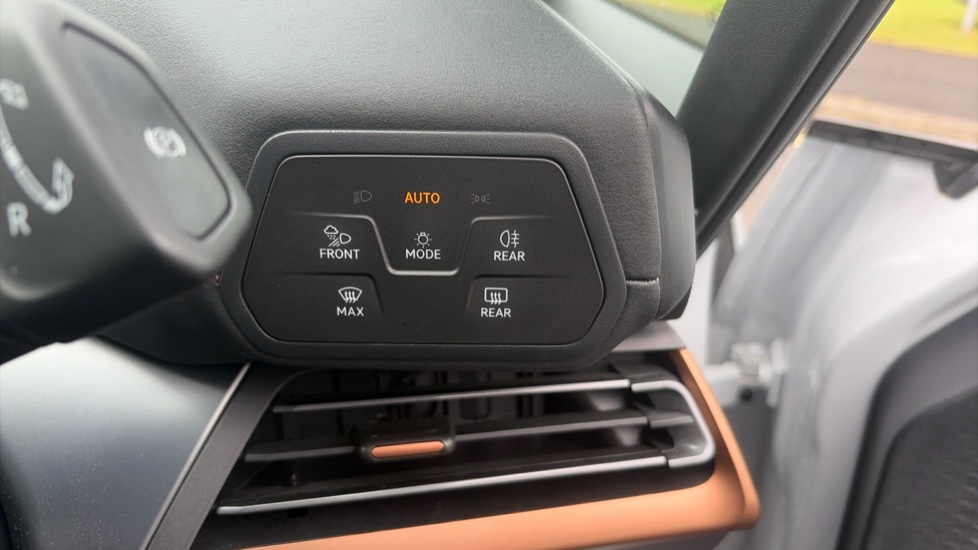 CUPRA Born 150kW V1 58kWh 5dr Auto Electric Hatchback - Image 31